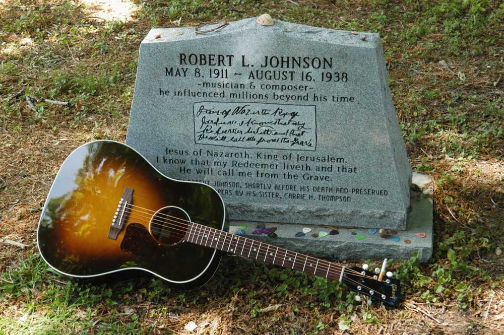 SwashVillage Robert Johnson Biografie