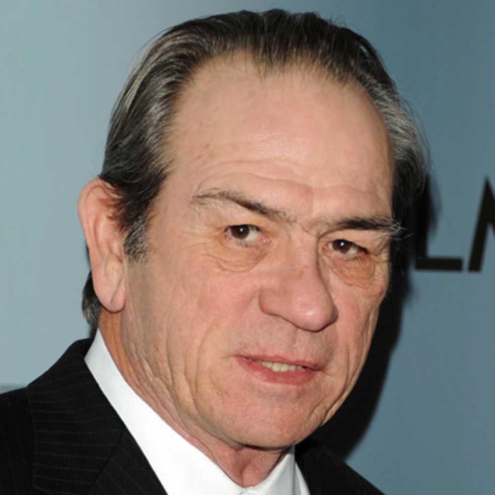 SwashVillage Tommy Lee Jones Biografía