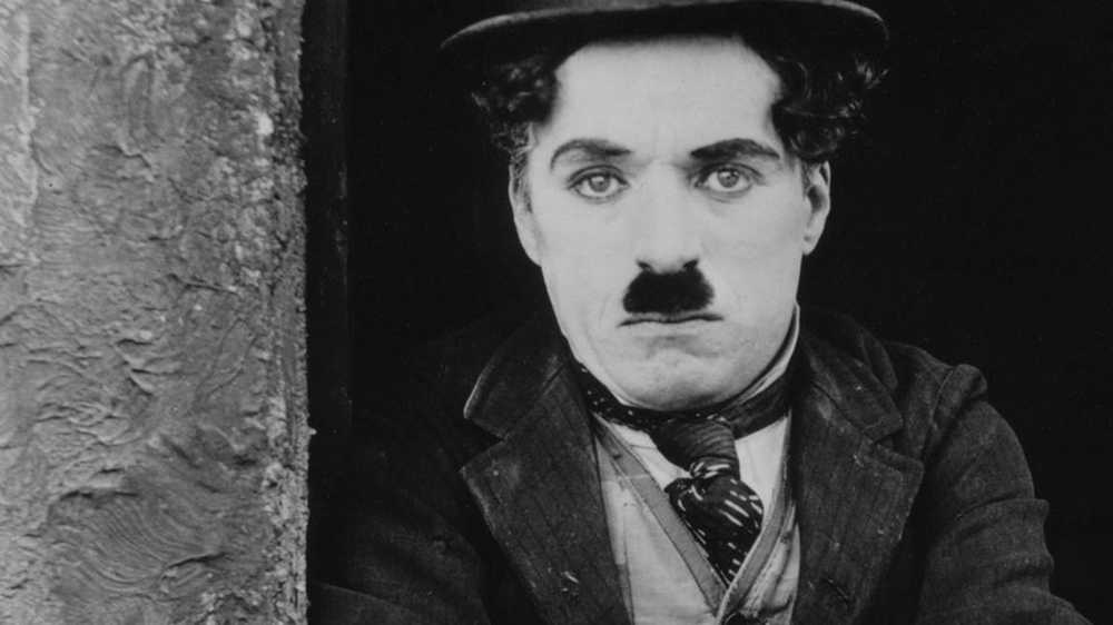 SwashVillage | Charlie Chaplin et 6 autres artistes qui ont été mis sur liste noire à Hollywood pendant la frayeur rouge