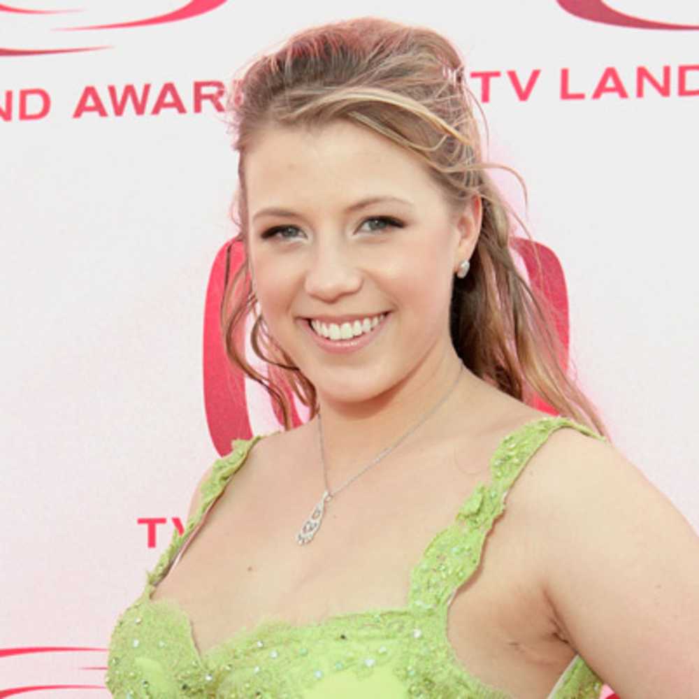 SwashVillage Biografía de Jodie Sweetin