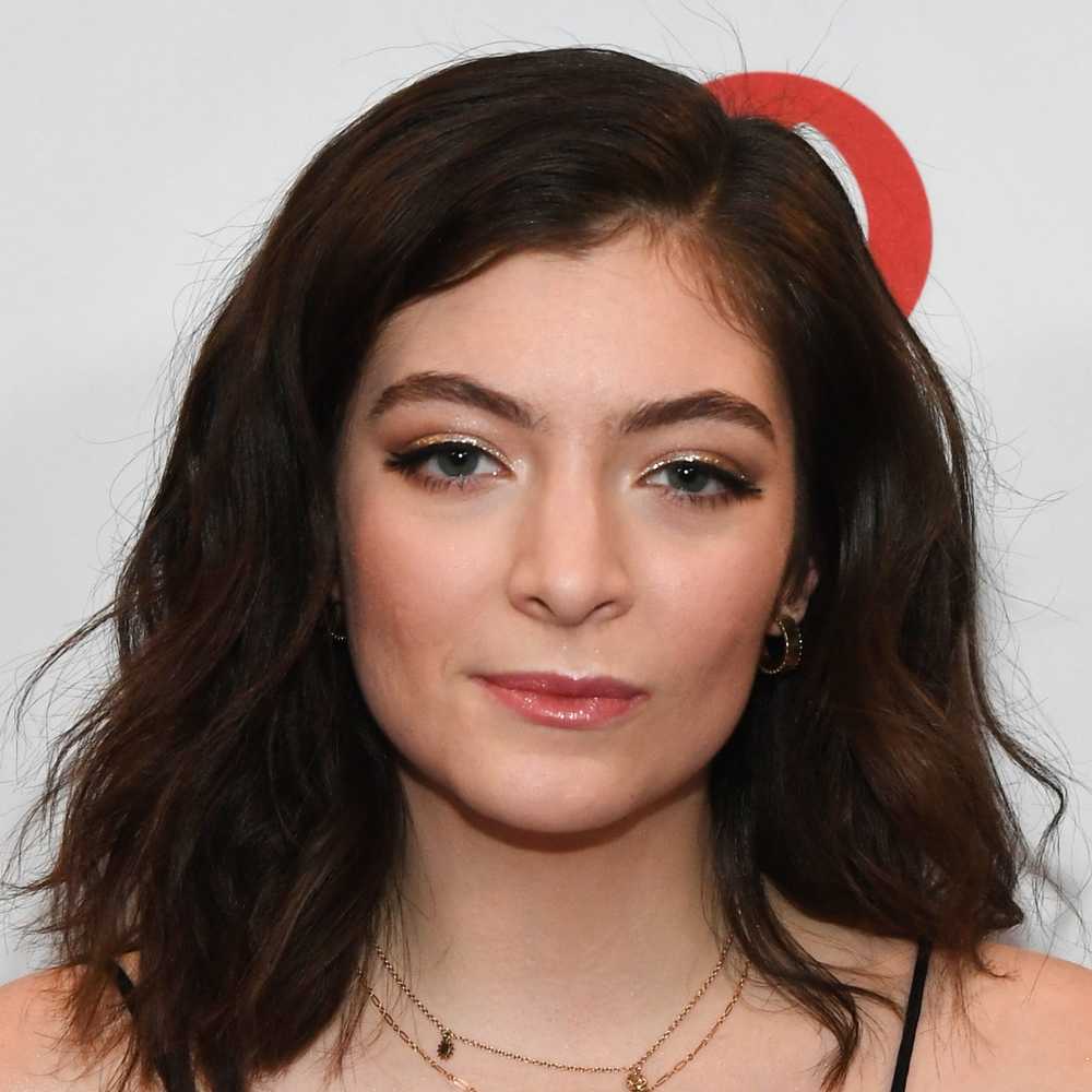 SwashVillage | Lorde Biografie