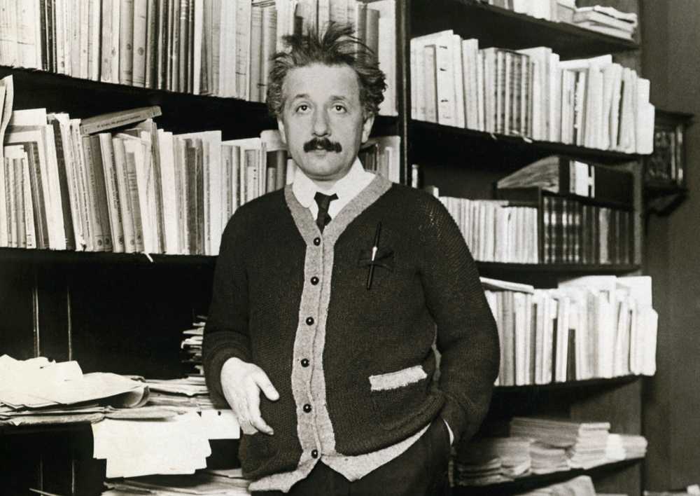 What Was Albert Einsteins Iq 9 